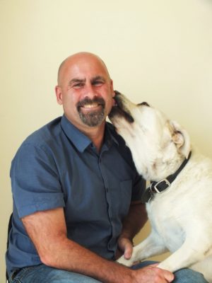 veterinarian with labrador retriever